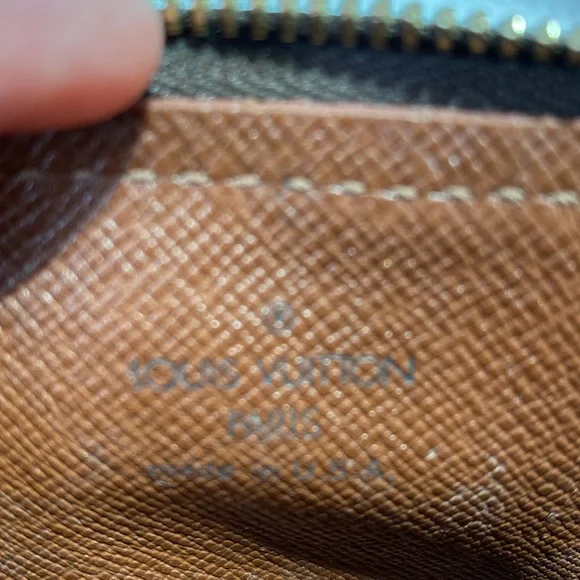 Louis Vuitton mini Papillon Pochette - Picture 12 of 13